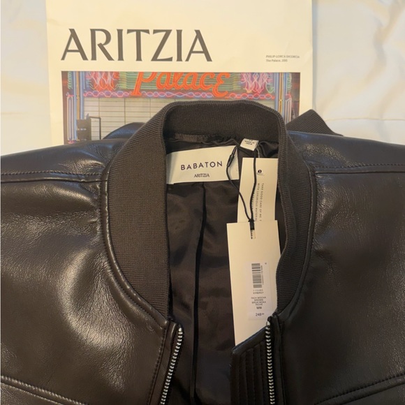 Aritzia synergy bomber jacket NWT - Picture 2 of 4
